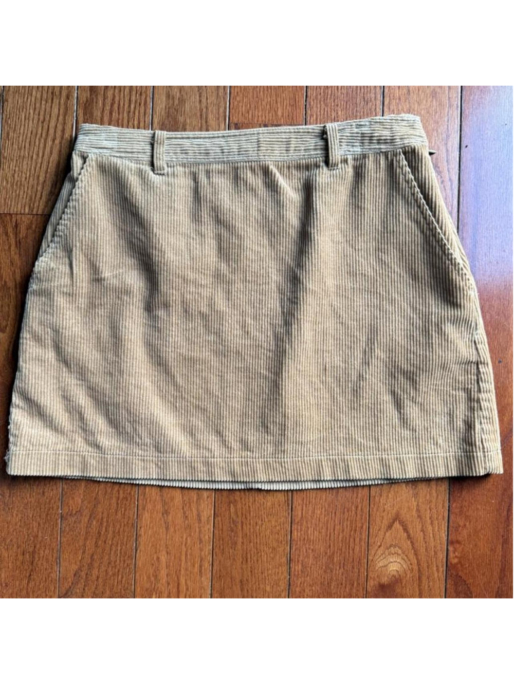 Forever 21 tan corduroy mini skirt size medium